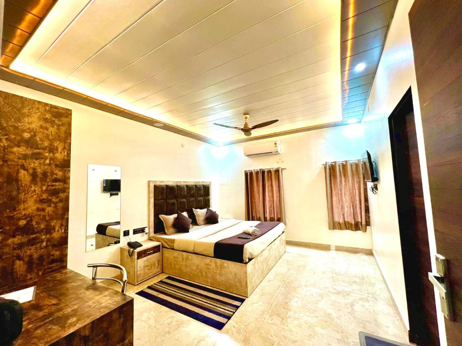 Govindam Royal Stay Jaipur Bagian luar foto